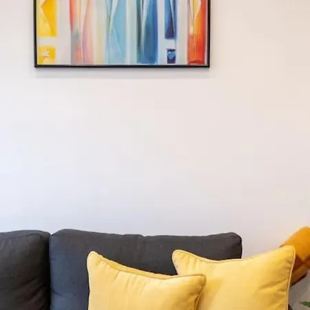 Cozy&spacious Flat With Private Terrace, Top Center Апартамент *
