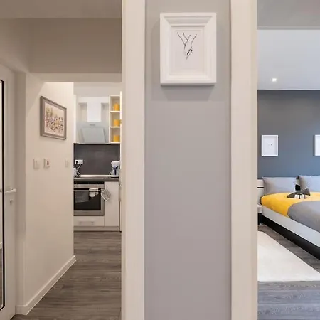 Cozy&spacious Flat With Private Terrace, Top Center Apartment Sofia